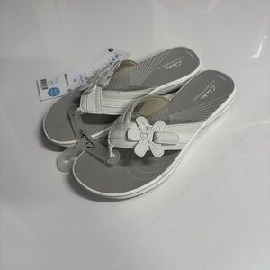 Clarks Flip Flops Womens 11 White Gray Comfort